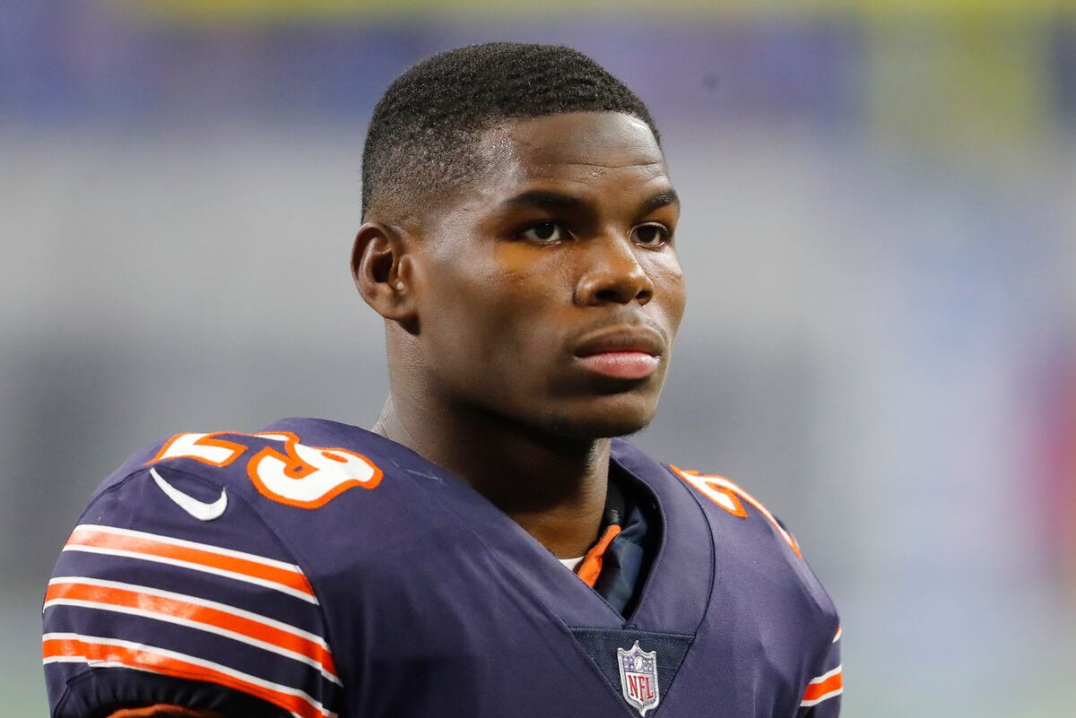 Tarik Cohen Donated, Delivered PE Equipment to Hampton ...