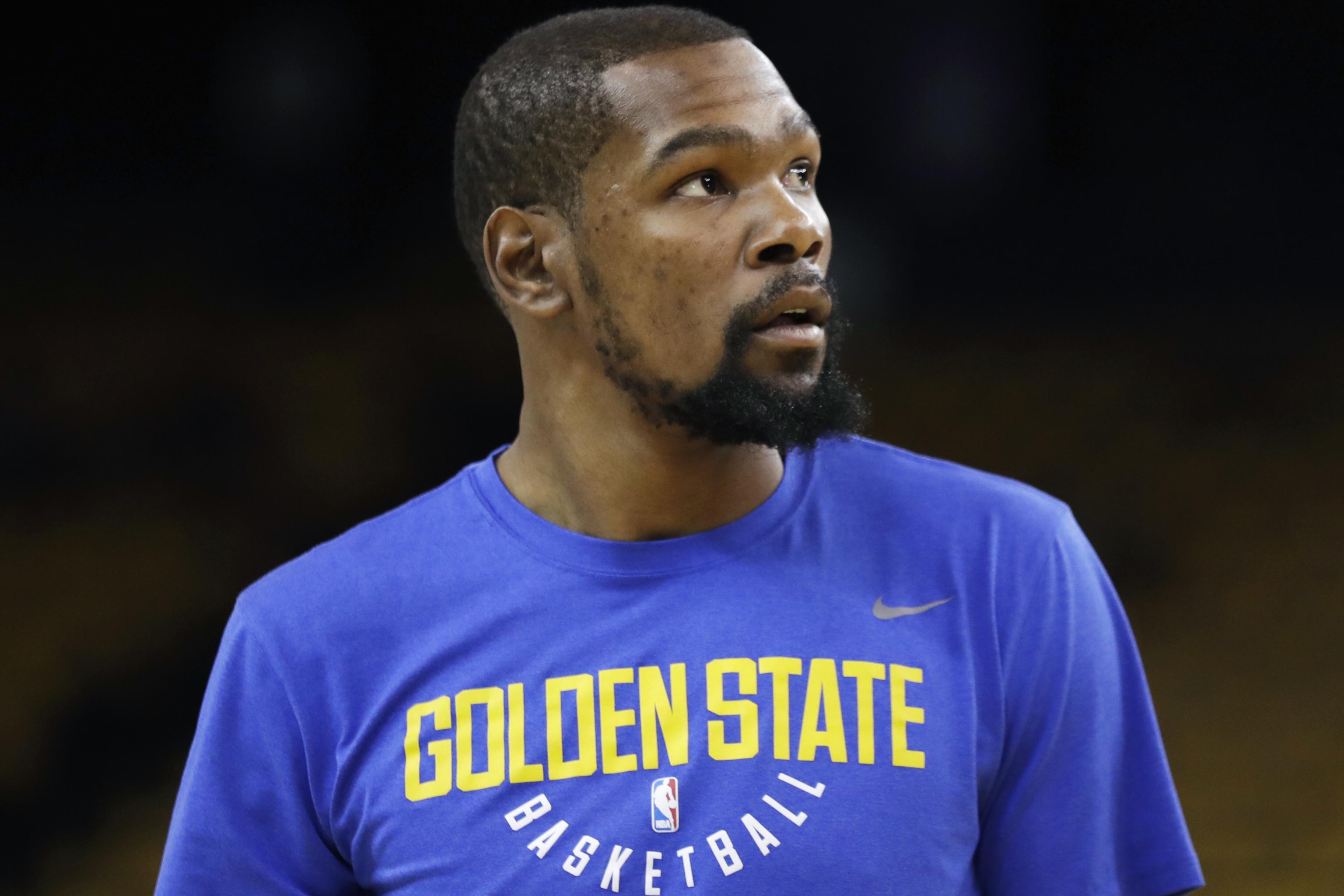 Browns DE Myles Garrett takes firm stance on Kevin Durant joining the  Warriors - Dawgs By Nature