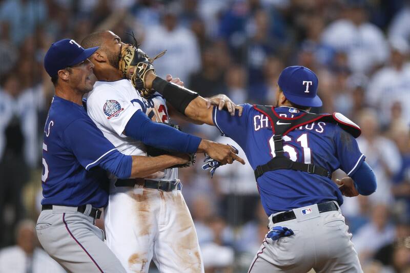 Matt Kemp Robinson Chirinos Suspended 1 Game For Bench Clearing