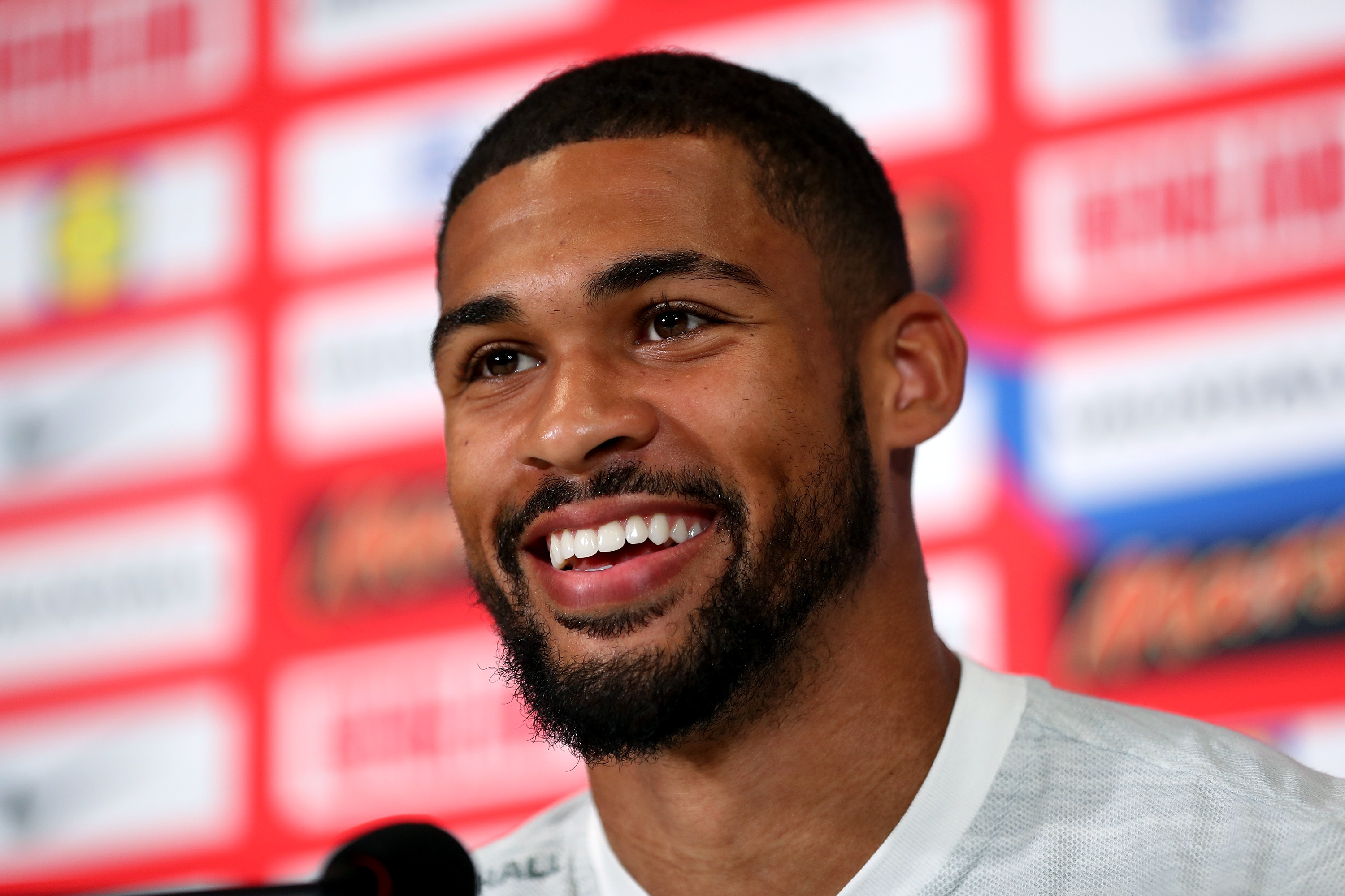 Jose Mourinho đã đưa ra quyết định cho Ruben Loftus-Cheek giữa kỳ chuyển nhượng Chelsea