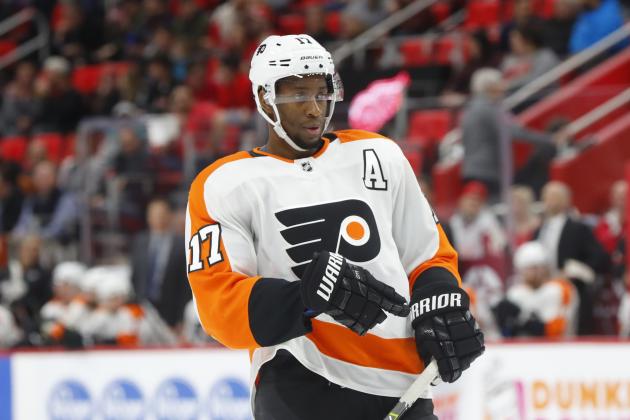 Philadelphia Flyers right wing Wayne Simmonds (17) plays against the Detroit Red Wings in the first period of an NHL hockey game Tuesday, Jan. 23, 2018, in Detroit. (AP Photo/Paul Sancya)