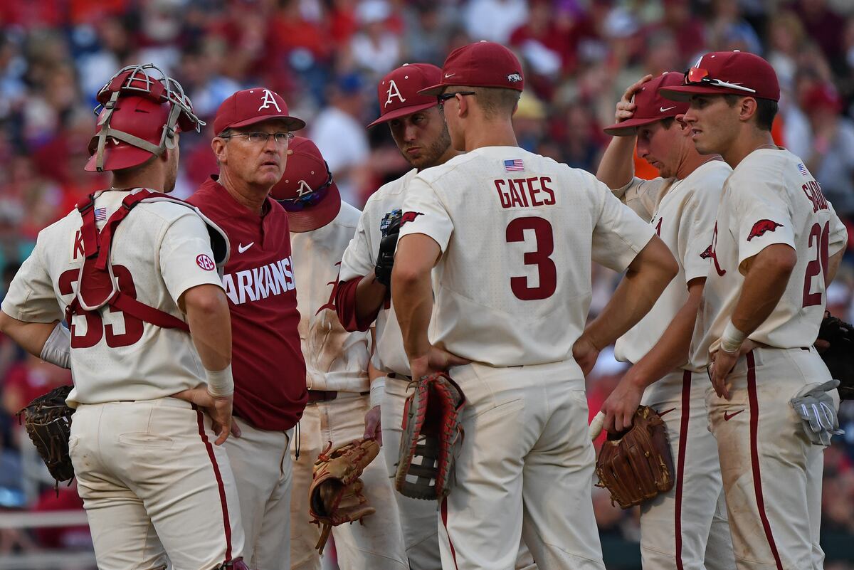 Arkansas Misses Final Out Before Oregon State Takes Lead in Game 2 of