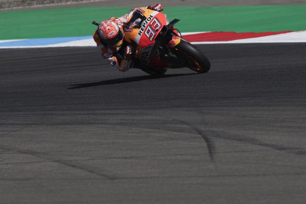 ASSEN, NETHERLANDS - JUNE 30:  Marc Marquez of Spain and Repsol Honda Team heads down a straight during the Qualifying practice during the MotoGP Netherlands - Qualifying on June 30, 2018 in Assen, Netherlands.  (Photo by Mirco Lazzari gp/Getty Images)