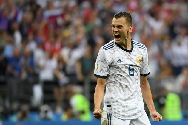 Russia's midfielder Denis Cheryshev celebrates after scoring his penalty during the penalty shoutout in the Russia 2018 World Cup round of 16 football match between Spain and Russia at the Luzhniki Stadium in Moscow on July 1, 2018. (Photo by YURI CORTEZ / AFP) / RESTRICTED TO EDITORIAL USE - NO MOBILE PUSH ALERTS/DOWNLOADS        (Photo credit should read YURI CORTEZ/AFP/Getty Images)