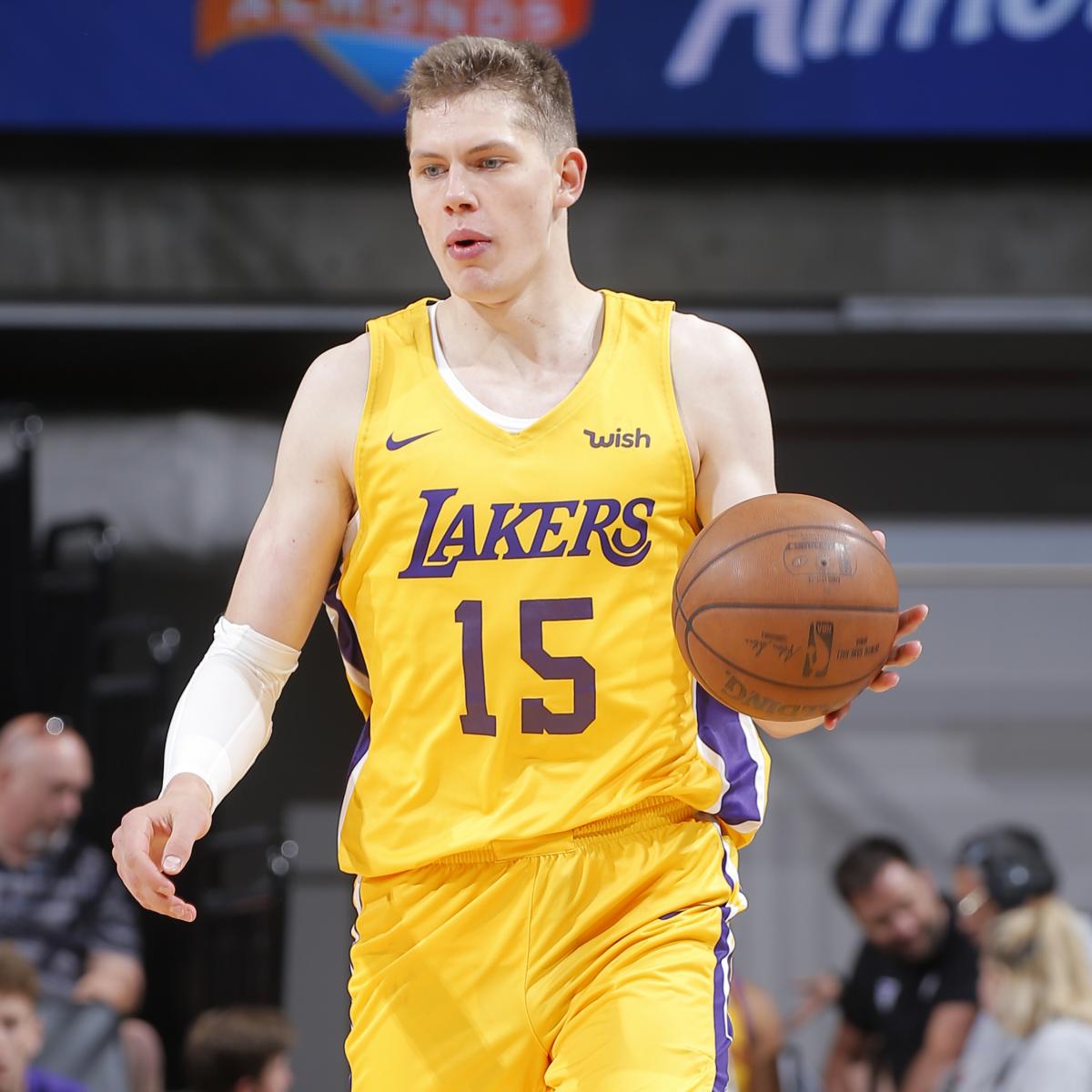 Moritz Wagner Suffers Ankle, Knee Injuries in Summer League vs. Knicks | Bleacher ...