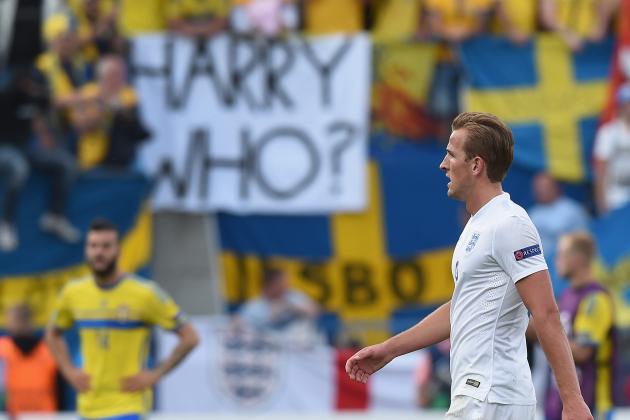 OLOMOUC, CZECH REPUBLIC - JUNE 21: Harry Kane of England looks on during the UEFA Under21 European Championship 2015 match between Sweden and England at Andruv Stadium on June 21, 2015 in Olomouc, Czech Republic.  (Photo by Michael Regan/Getty Images)