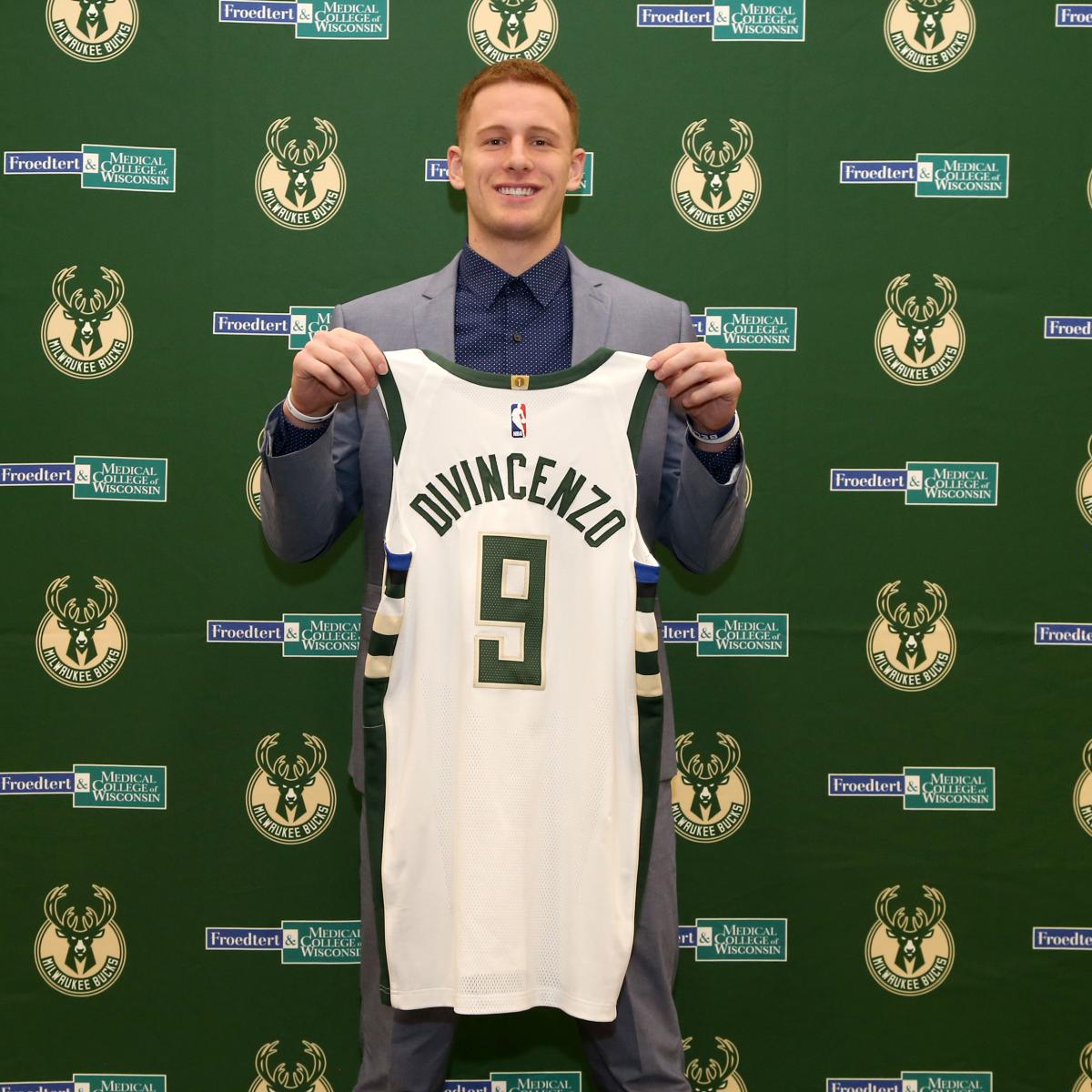 Bucks' D.J. Wilson Reveals Rookie Donte DiVincenzo Has $3.71 to His Name | Bleacher Report | Latest News, Videos and Highlights