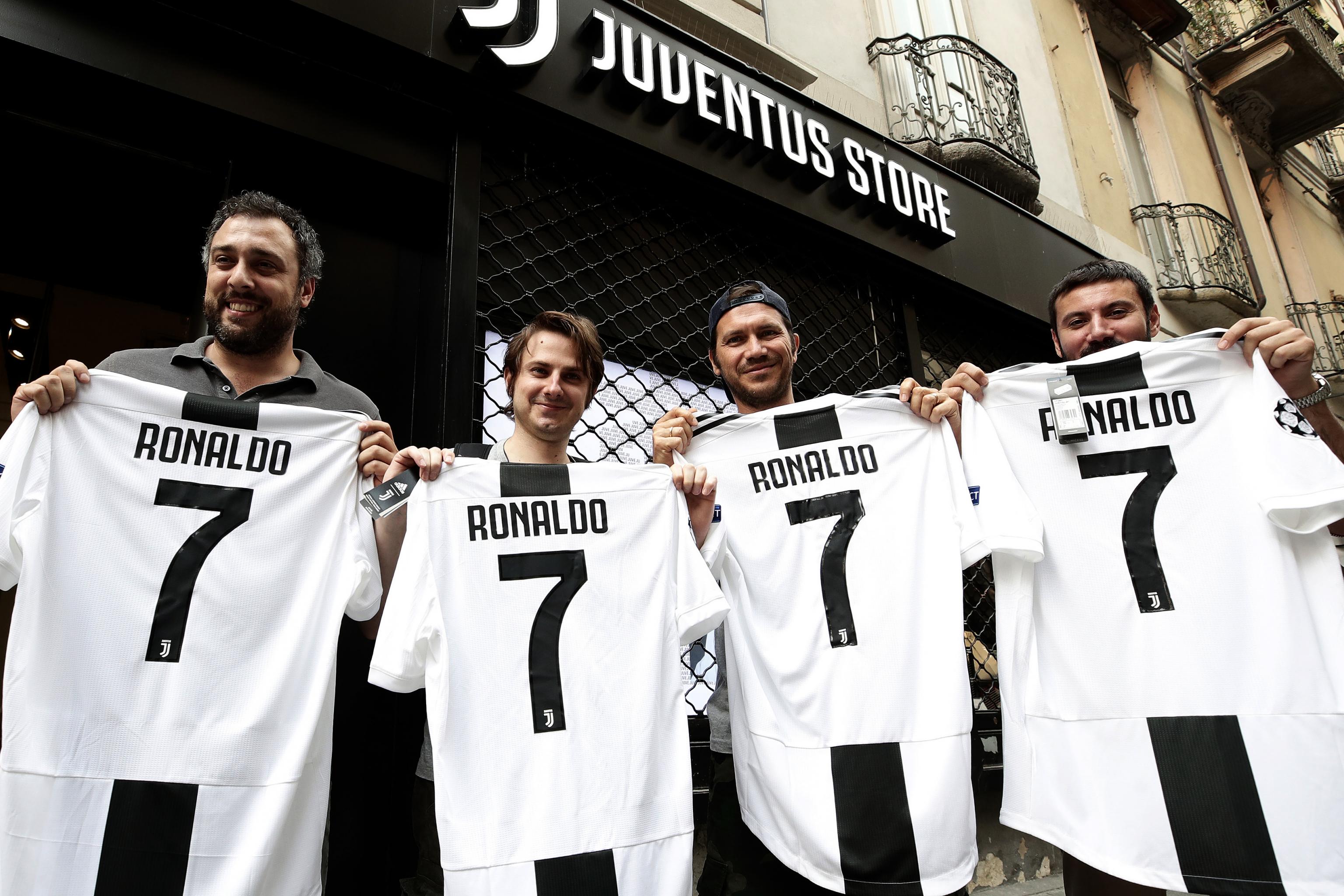 What Cristiano Ronaldos Signing Means To Fans Of Juventus