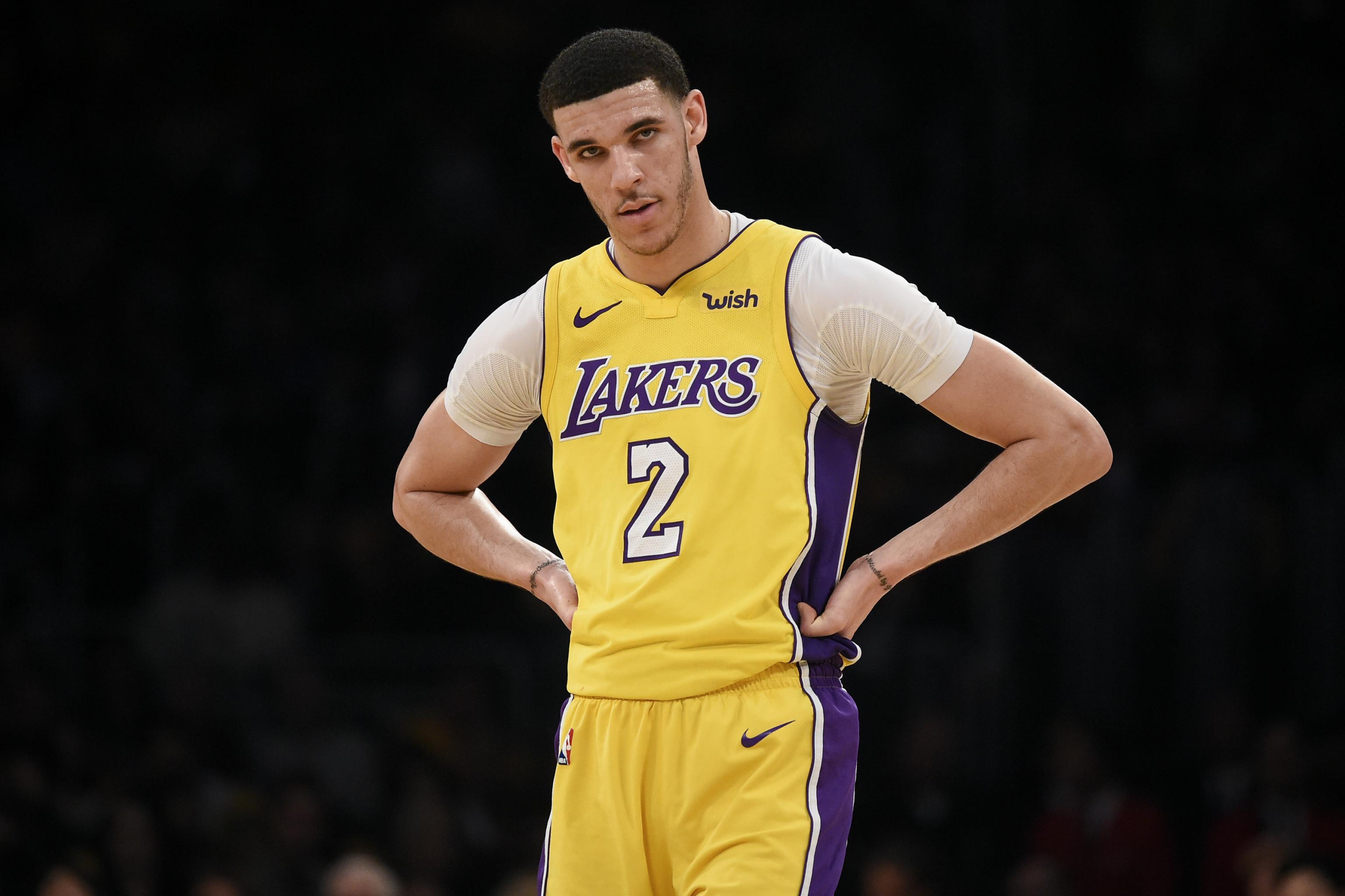 Lonzo Ball Knee Injury Update Lakers Exploring Options Surgery A Possibility Bleacher Report Latest News Videos And Highlights