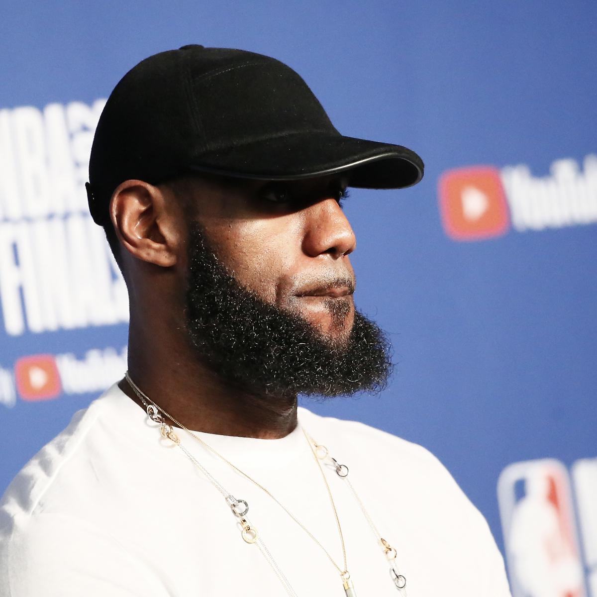 Lakers' LeBron James Dines with Al Pacino, Leonardo DiCaprio in Los Angeles | Bleacher Report | Latest News, Videos and Highlights