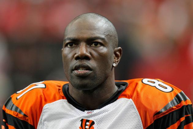 ATLANTA - OCTOBER 24:  Terrell Owens #81 of the Cincinnati Bengals against the Atlanta Falcons at Georgia Dome on October 24, 2010 in Atlanta, Georgia.  (Photo by Kevin C. Cox/Getty Images)