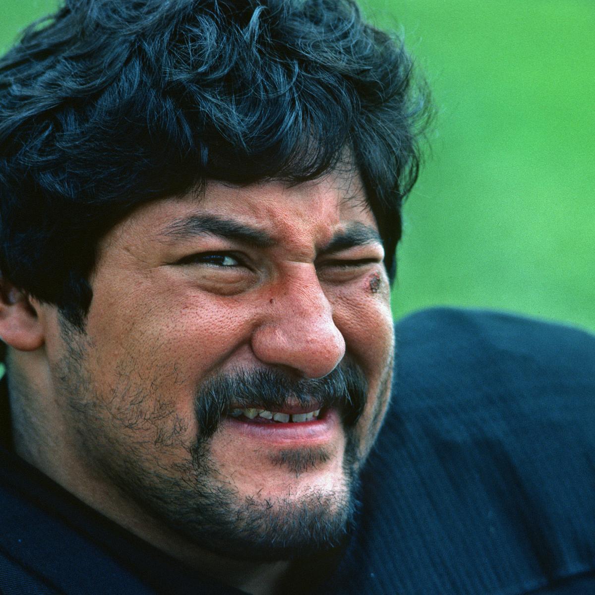 Former Steeler, College Football Hall of Famer Gabriel Rivera Dies at 