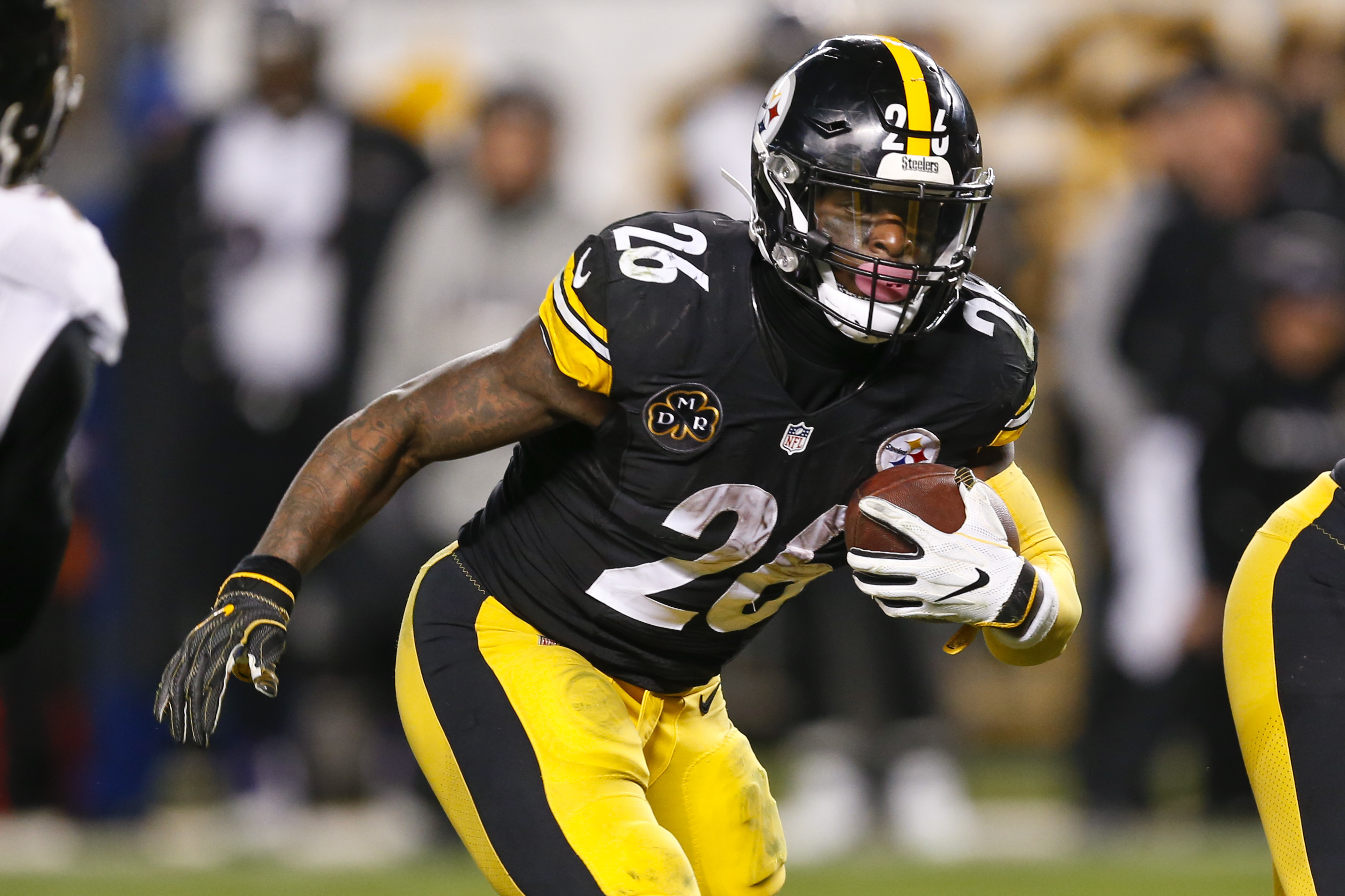 NFL free agency: Colts betting favorites to sign Le'Veon Bell for 2019