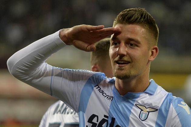 TURIN, TORINO - APRIL 29:  Sergej Milinkovic Savic of SS Lazio celebrate a opening goal during the serie A match between Torino FC and SS Lazio at Stadio Olimpico di Torino on April 29, 2018 in Turin, Italy.  (Photo by Marco Rosi/Getty Images)