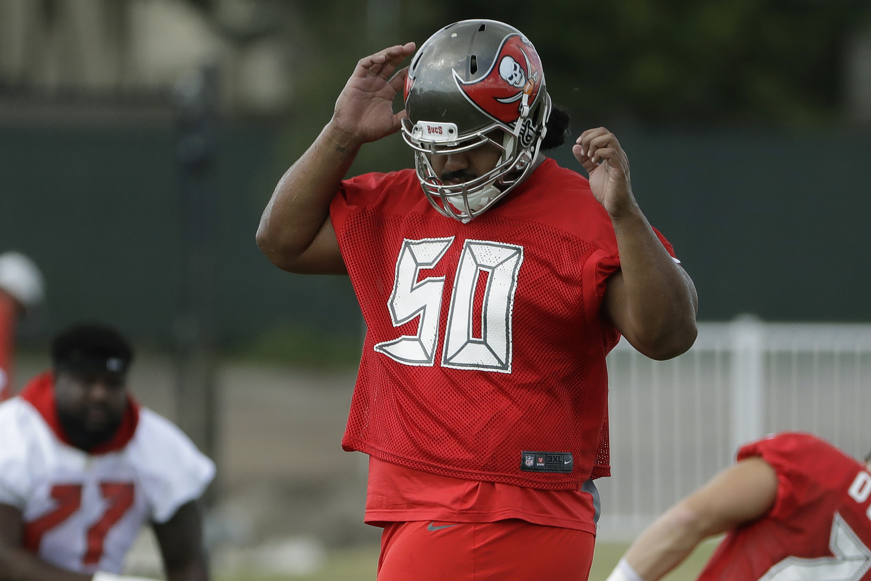 Report: Vita Vea Knee Injury Not Torn ACL; Not Considered Serious