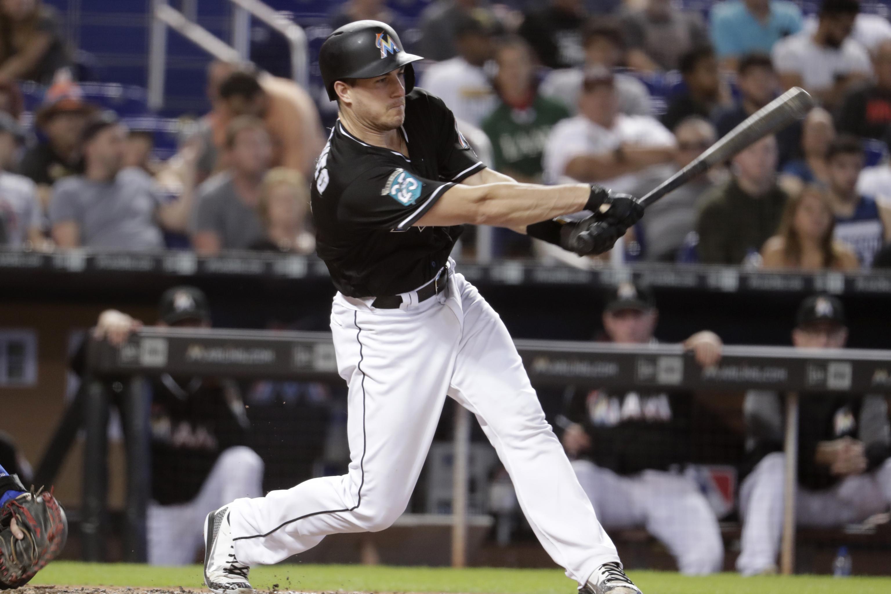 Nationals reportedly interested in J.T. Realmuto