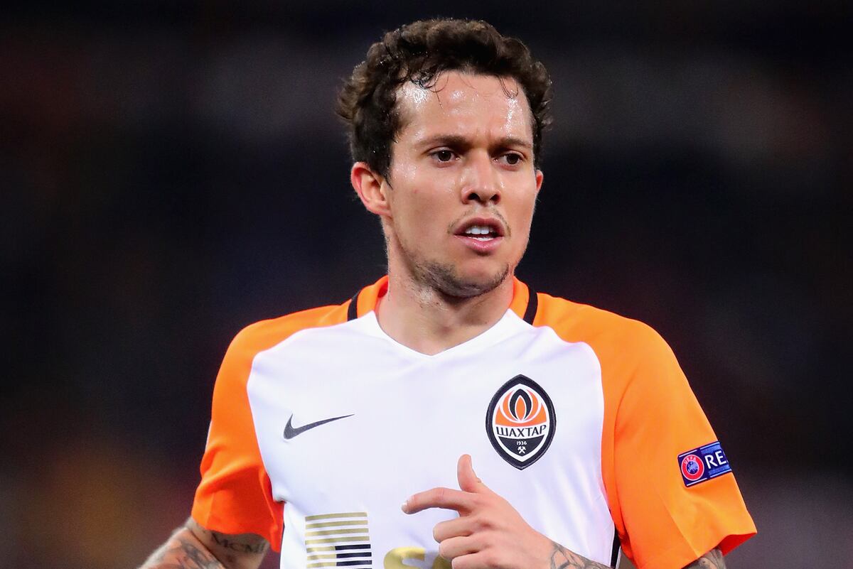 Chelsea Transfer News Blues Reportedly Face Battle With West Ham For Bernard Bleacher Report Latest News Videos And Highlights