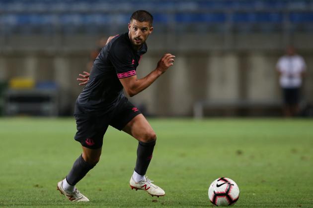 FARO, PORTUGAL - JULY 22:  Kevin Mirallas of Everton FC in action during the Algarve Cup match between FC Porto and Everton FC at Estadio Algarve on July 22, 2018 in Faro, Portugal.  (Photo by Gualter Fatia/Getty Images)