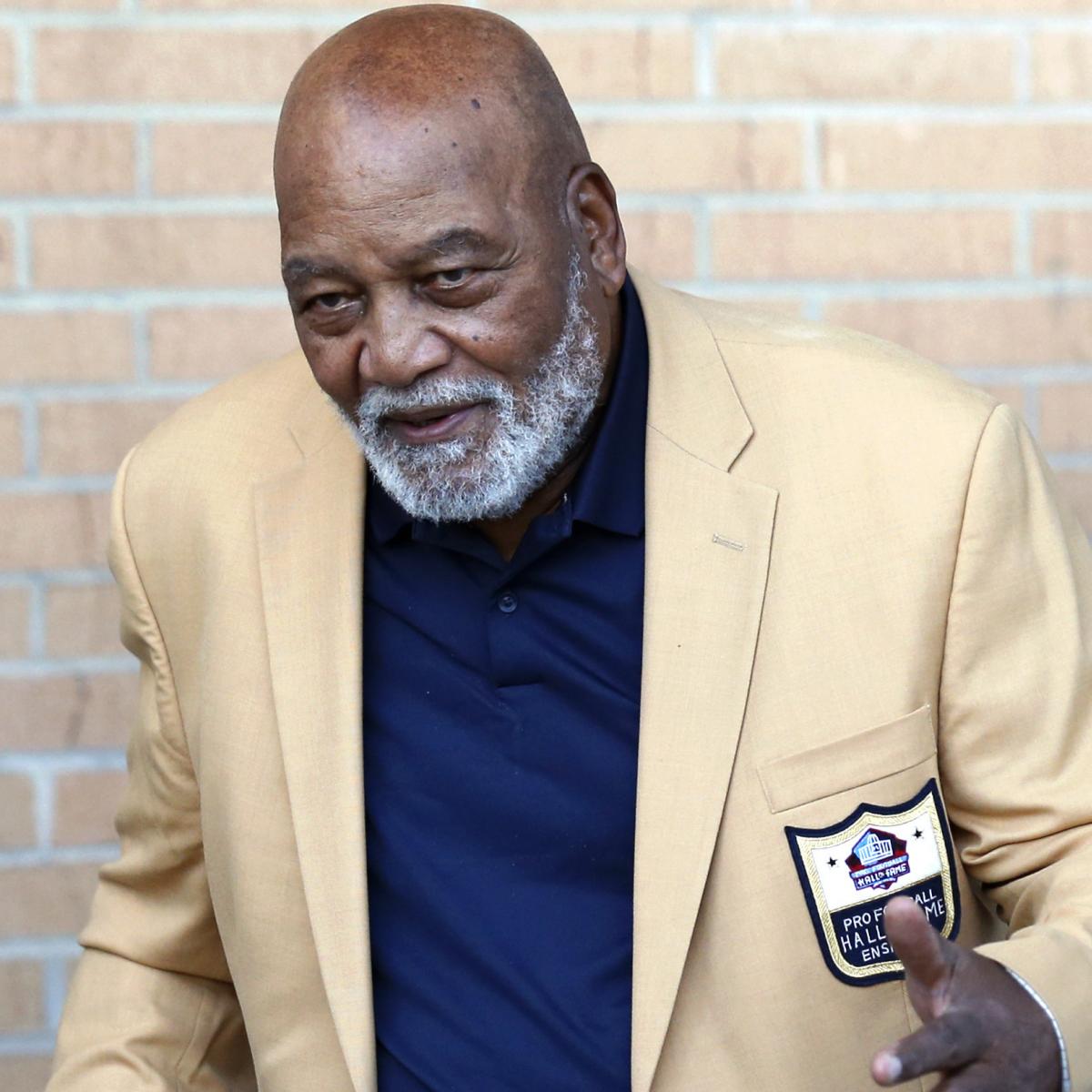 Jim Brown Says He'd Never Kneel During Anthem, Won't 'Denigrate My Flag' | News, Scores ...