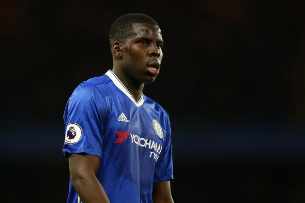 LONDON, ENGLAND - APRIL 05: Kurt Zouma of Chelsea during the Premier League match between Chelsea and Manchester City at Stamford Bridge on April 5, 2017 in London, England. (Photo by Catherine Ivill - AMA/Getty Images)