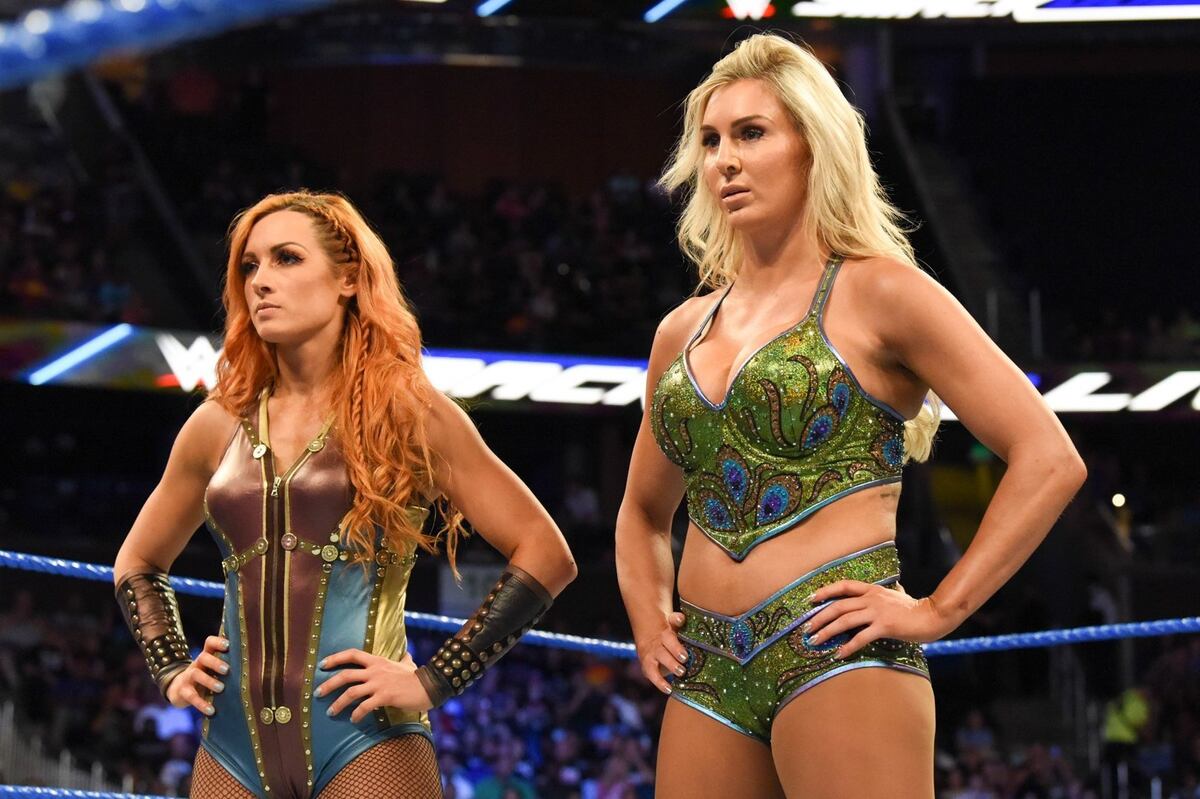 Wwe Raw Vs Smackdown Which Brand Has The Stronger Women S Division Bleacher Report Latest News Videos And Highlights