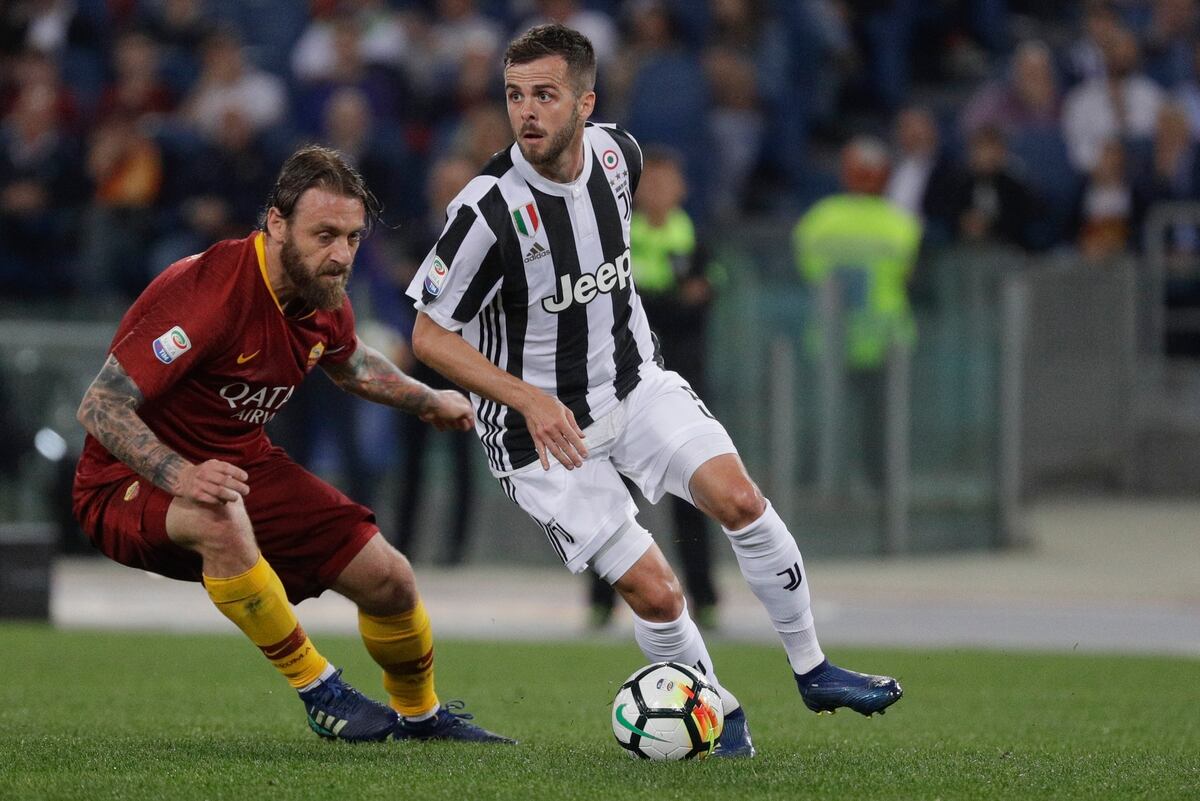 Real Madrid Transfer News Miralem Pjanic Blow in Latest
