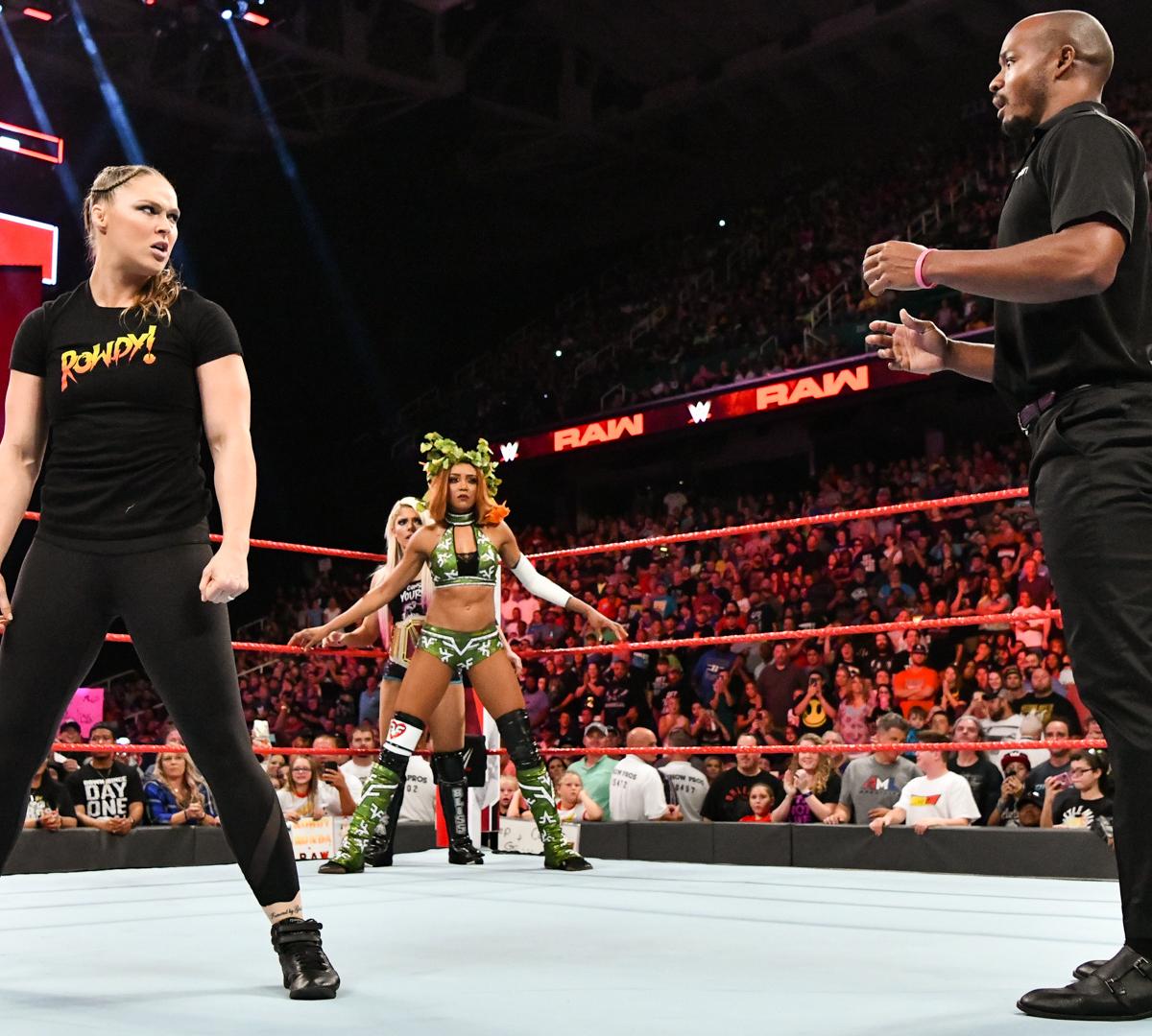 Wwe Raw Results Winners Grades Reaction And Highlights From August 13 Bleacher Report Latest News Videos And Highlights