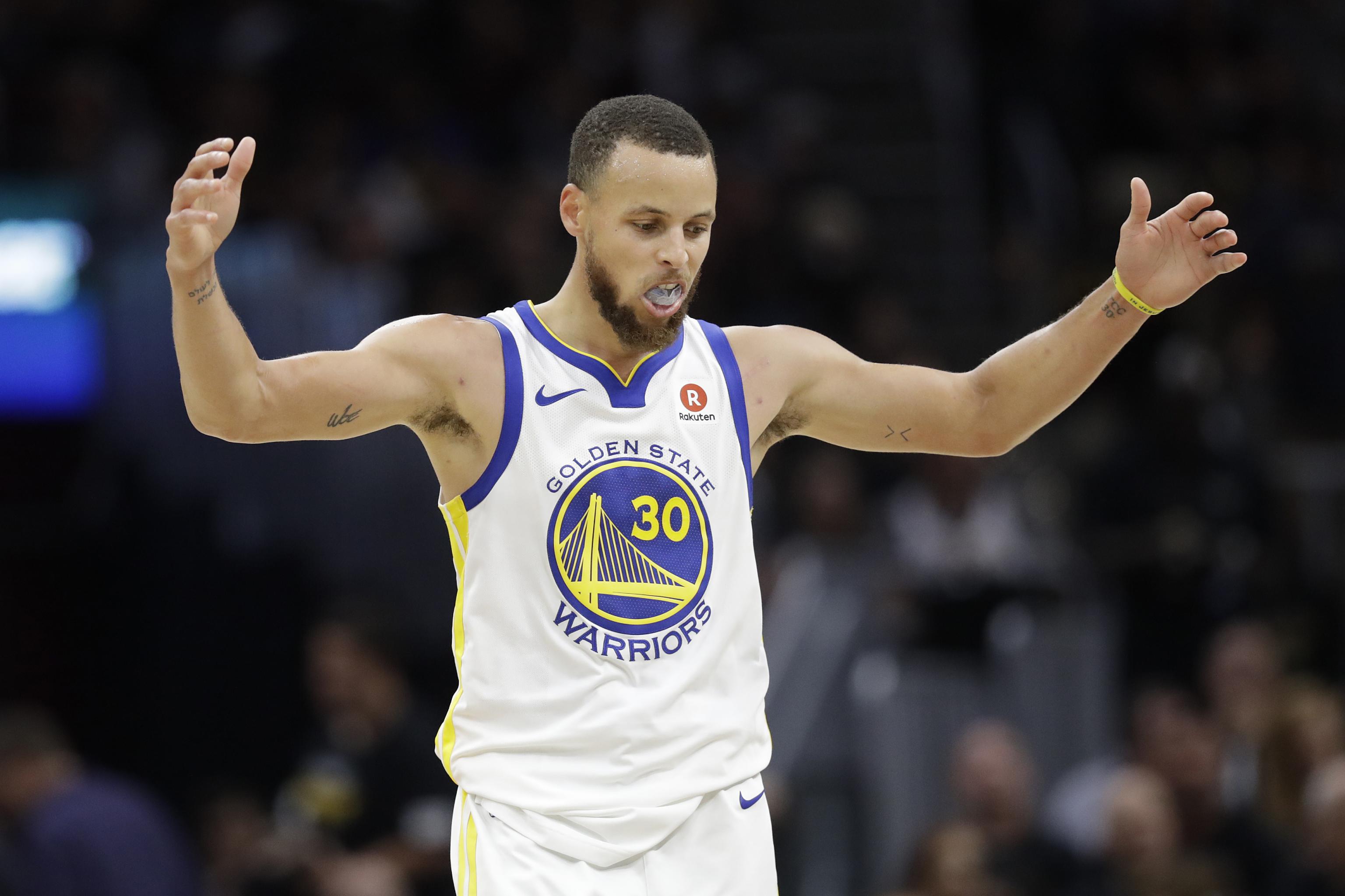 Stephen Curry Hosts 8th Annual Basketball Camp in Bay Area