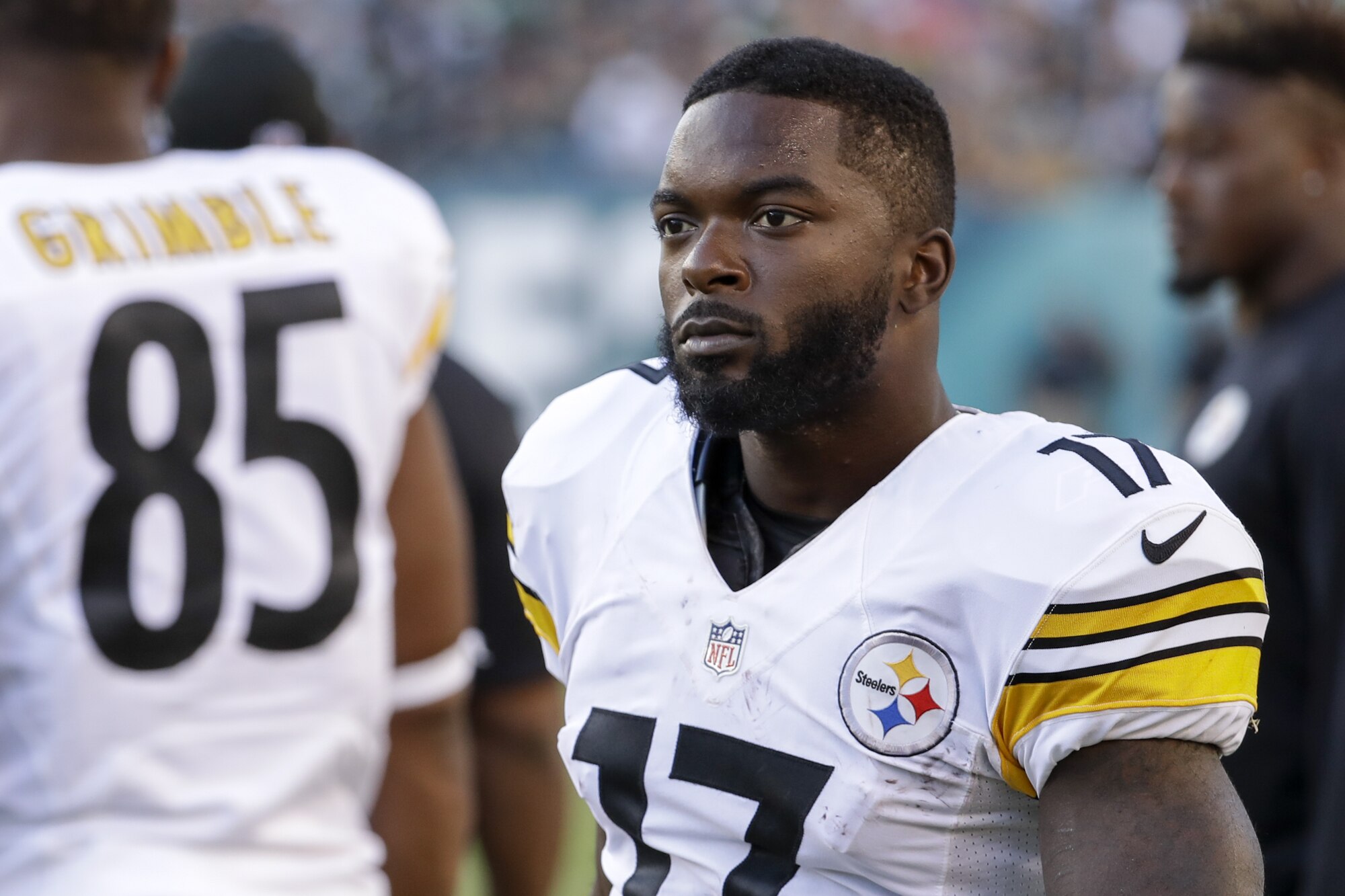 Pittsburgh Steelers wide receiver Eli Rogers (17) looks on during the first half of the NFL football game against the Philadelphia Eagles, Sunday, Sept. 25, 2016, in Philadelphia. The Eagles won 34-3. (AP Photo/Chris Szagola)