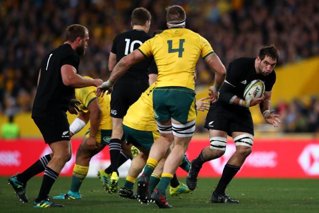 SYDNEY, AUSTRALIA - AUGUST 18:  Sam Whitelock of the All Blacks makes a break during The Rugby Championship Bledisloe Cup match between the Australian Wallabies and the New Zealand All Blacks at ANZ Stadium on August 18, 2018 in Sydney, Australia.  (Photo by Cameron Spencer/Getty Images)