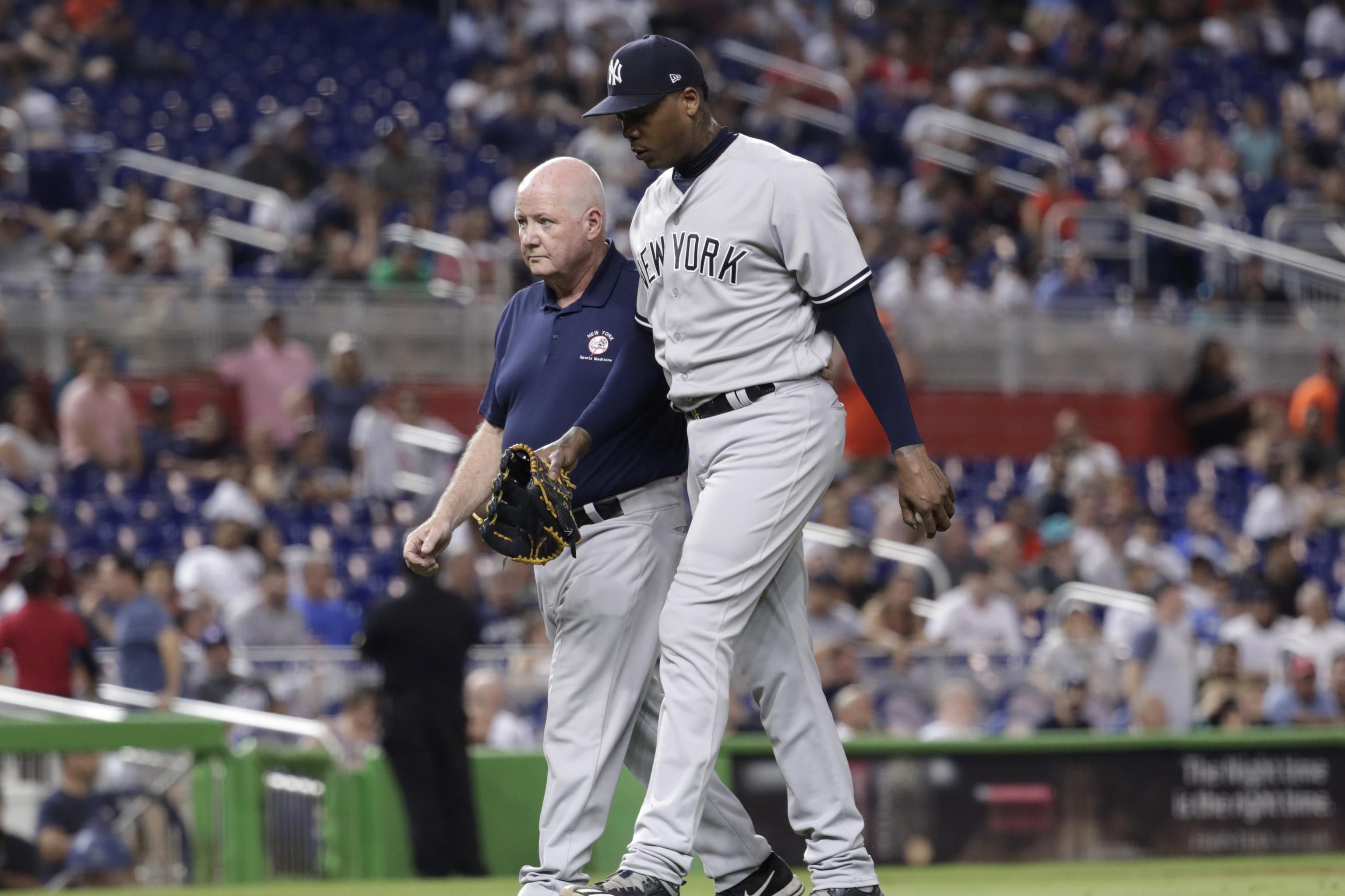 Yankee closer Aroldis Chapman placed on IL with elbow issue