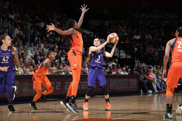 UNCASVILLE, CT - AUGUST 23: Diana Taurasi #3 of the Phoenix Mercury handles the ball against the Connecticut Sun in Round Two of the 2018 WNBA Playoffs on August 23, 2018 at the Mohegan Sun Arena in Uncasville, Connecticut. NOTE TO USER: User expressly acknowledges and agrees that, by downloading and/or using this Photograph, user is consenting to the terms and conditions of the Getty Images License Agreement. Mandatory Copyright Notice: Copyright 2018 NBAE (Photo by Brian Babineau/NBAE via Getty Images)