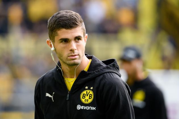 DORTMUND, GERMANY - AUGUST 26: Christian Pulisic of Borussia Dortmund looks on prior to the Bundesliga match between Borussia Dortmund and RB Leipzig at Signal Iduna Park on August 26, 2018 in Dortmund, Germany. (Photo by TF-Images/Getty Images)