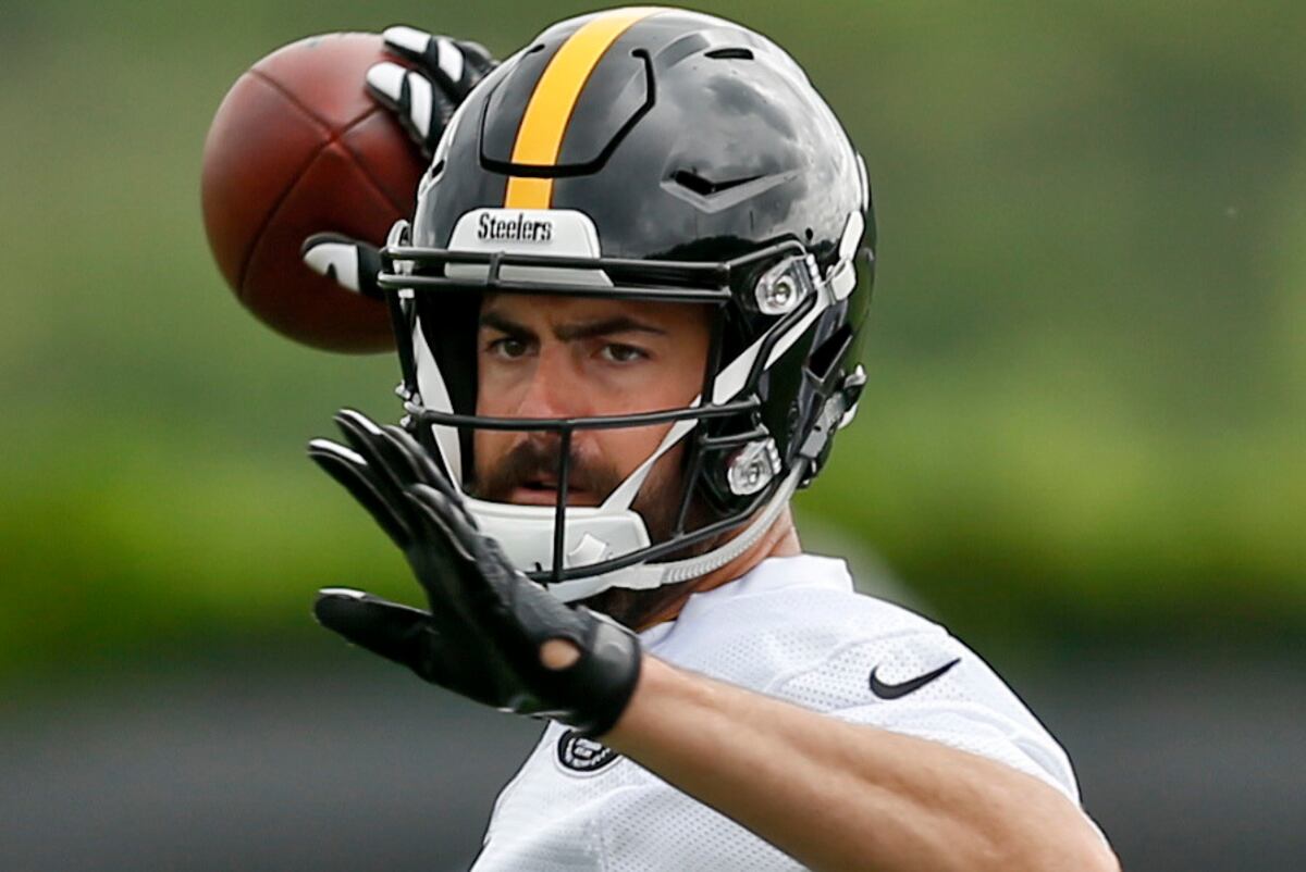 Landry Jones Reportedly Waived by Steelers After 5 Seasons News