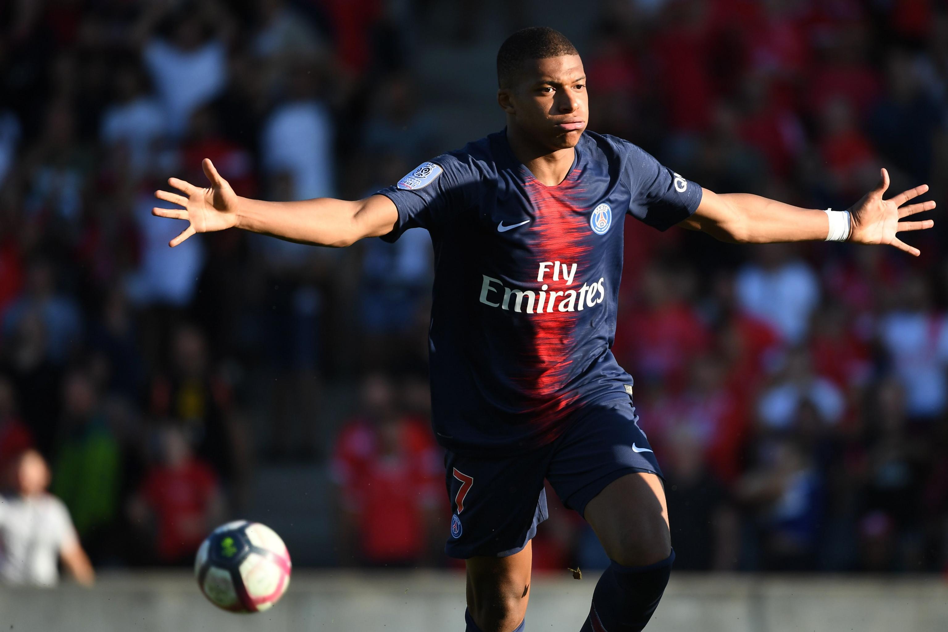 Kylian Mbappe And Christian Pulisic Head Revised 18 Golden Boy Shortlist Bleacher Report Latest News Videos And Highlights