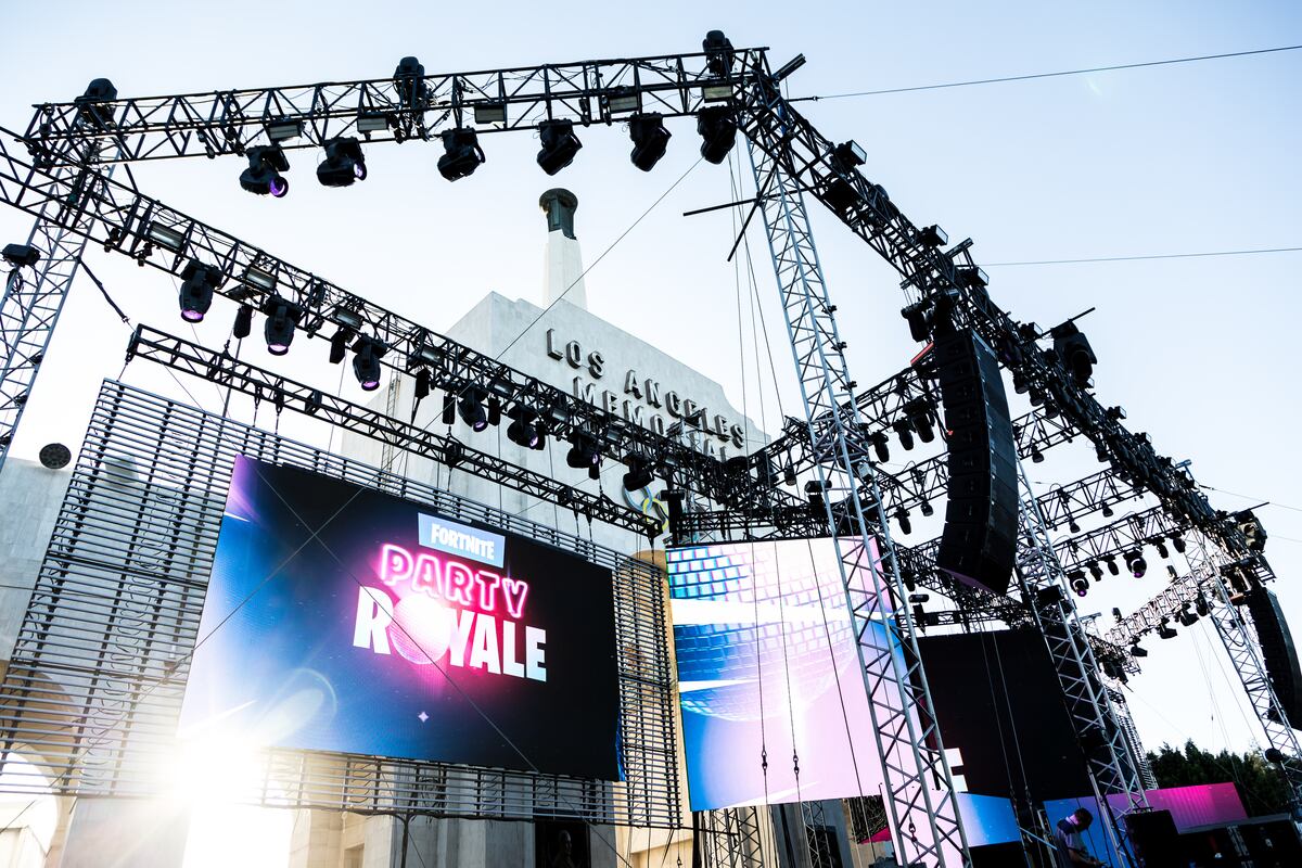 morgaussetv s top plays prize money from week 8 fortnite summer skirmish bleacher report latest news videos and highlights - summer skirmish fortnite winner
