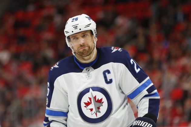 Winnipeg Jets right wing Blake Wheeler plays against the Detroit Red Wings in the third period of an NHL hockey game Tuesday, Dec. 5, 2017, in Detroit. (AP Photo/Paul Sancya)
