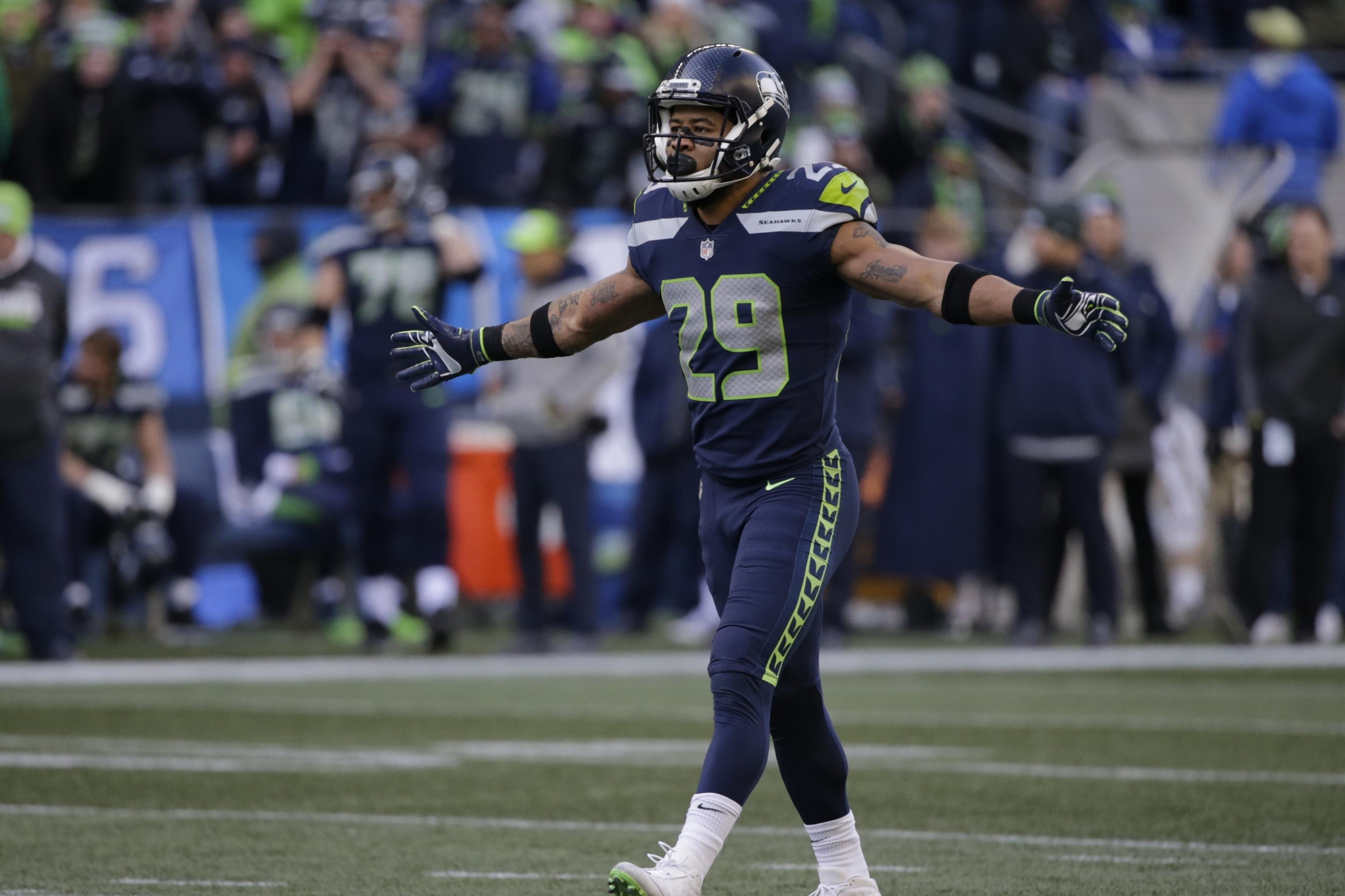 Six-time Pro Bowl free safety Earl Thomas ends holdout with Seattle  Seahawks, NFL News