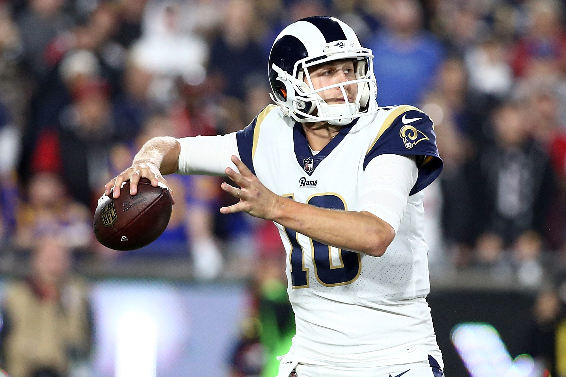 Raiders vs. Rams odds: What is the spread? Who are bettors picking