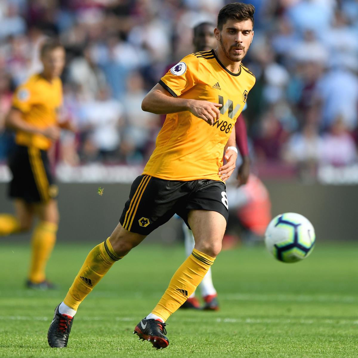 Manchester United Keen on Ruben Neves Transfer Amid Manchester City