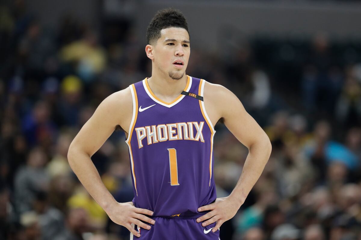 Devin Booker Out 6 Weeks After Undergoing Surgery on Hand