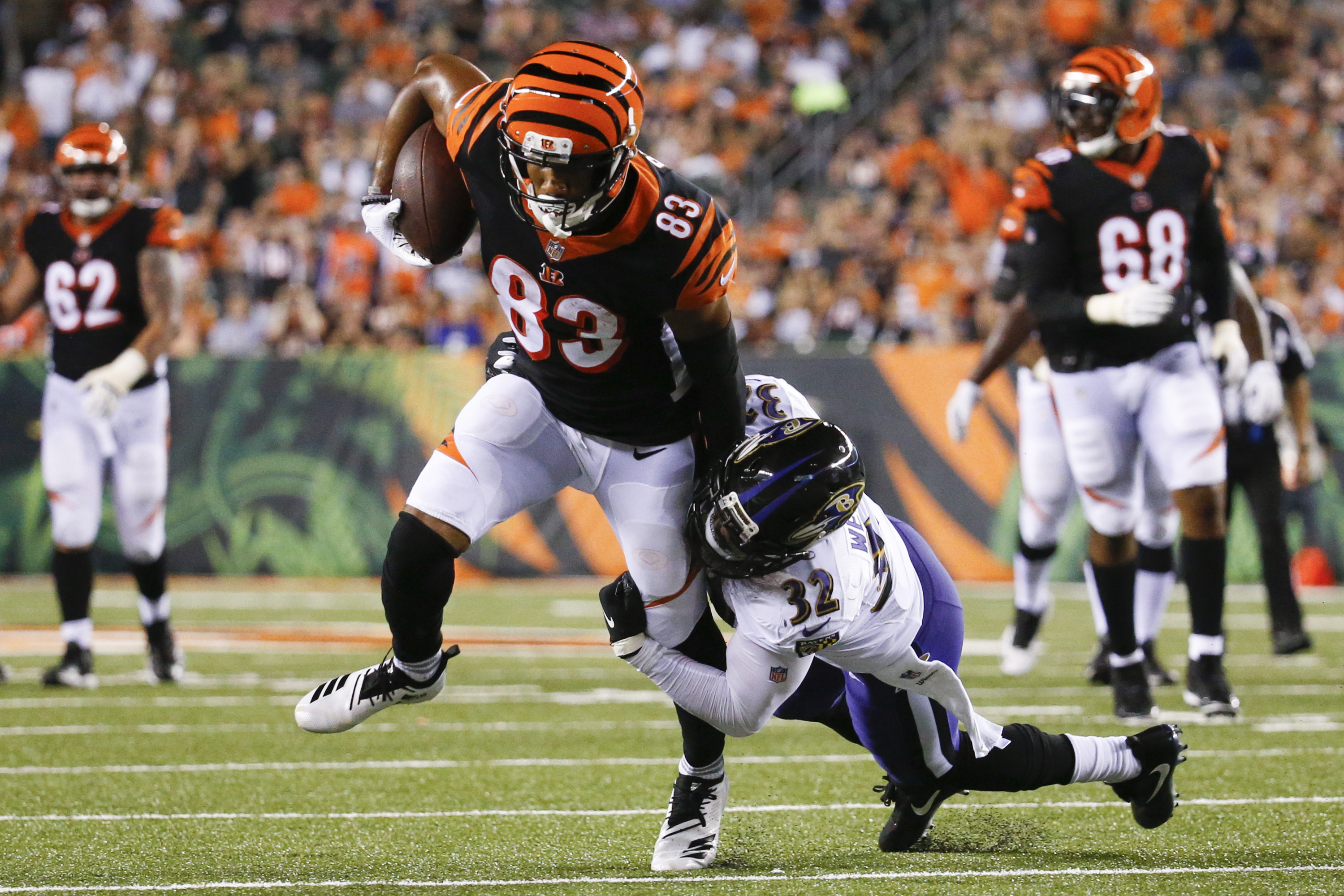 Tyler Boyd evaluated for concussion after catch vs. Baltimore