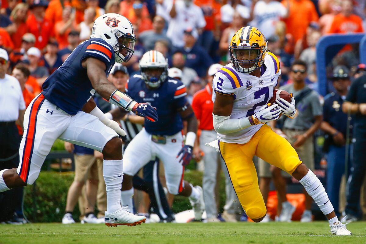 LSU stuns Jarrett Stidham, Auburn 22-21 behind Last-Second Field Goal