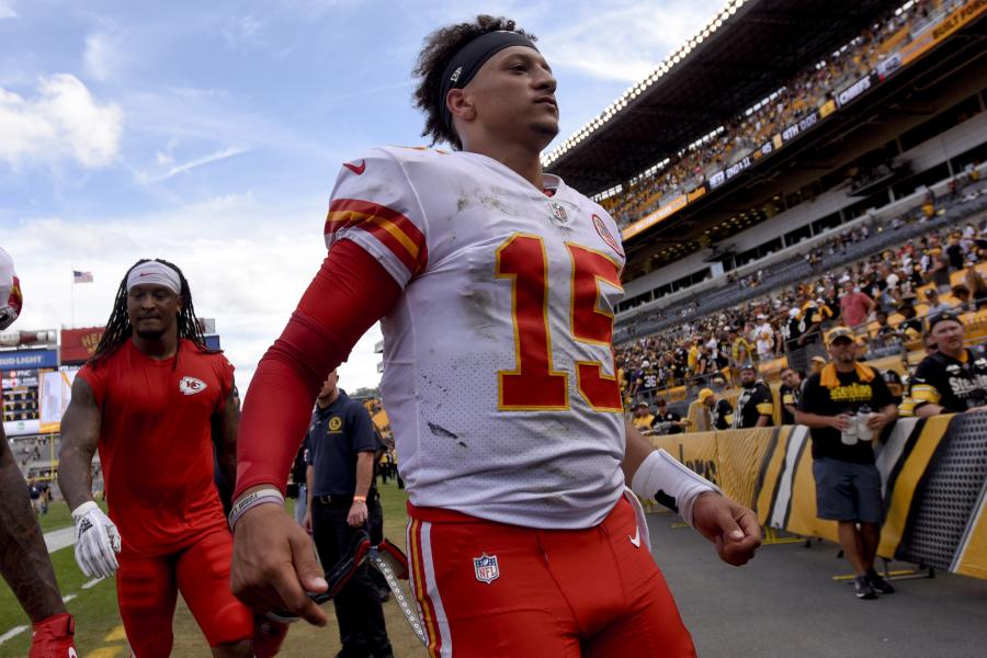 Chiefs' Patrick Mahomes emerges from the deep end of the gene pool