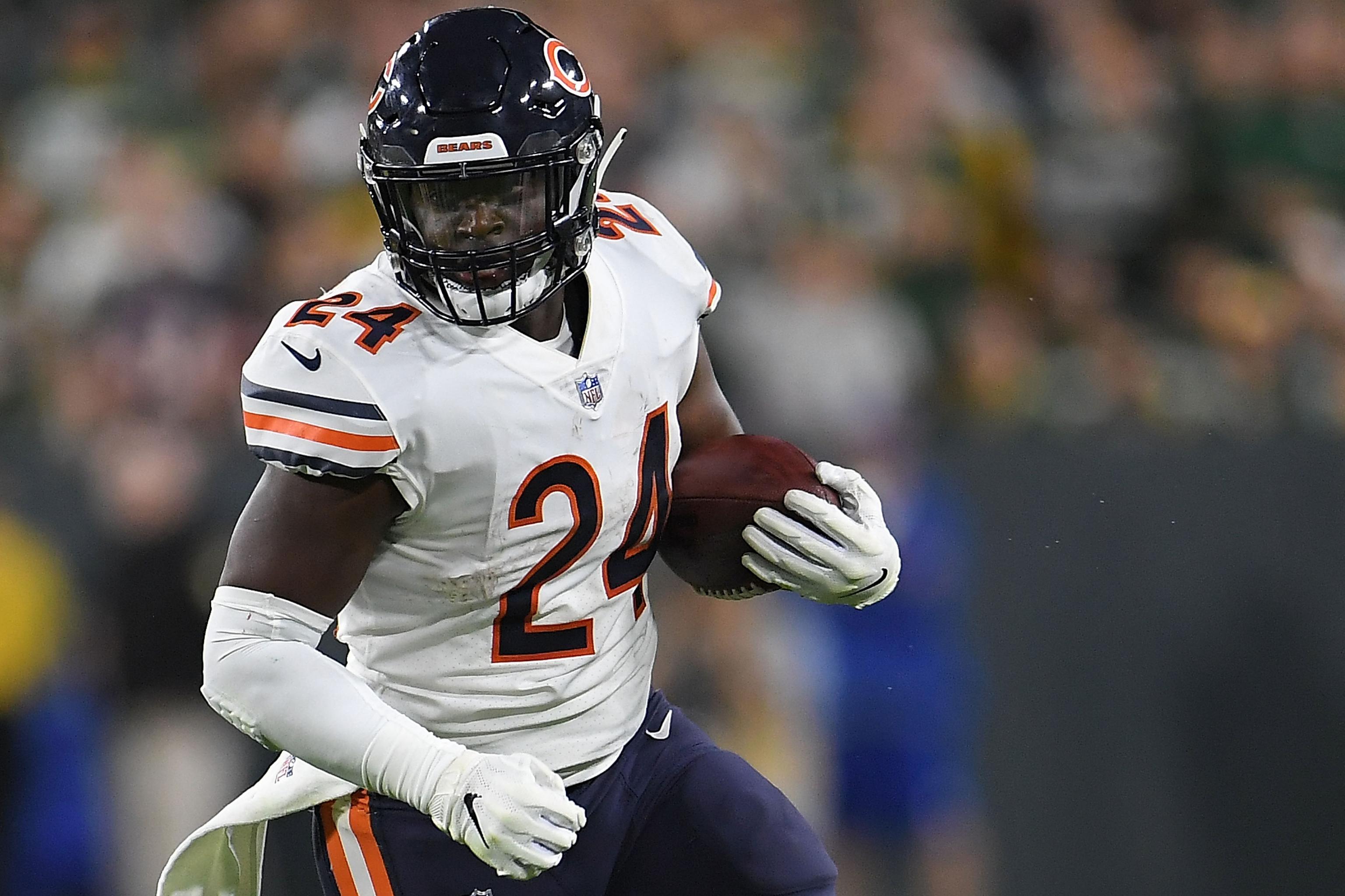 Monday Night Football Betting: Can the Bears Cover a Lofty Spread