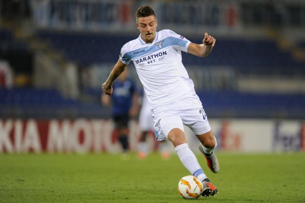 ROME, ITALY - SEPTEMBER 20: Sergej Milinkovic Savic of SS Lazio in action during the UEFA Europa League Group H match between SS Lazio and Apollon Limassol at Stadio Olimpico on September 20, 2018 in Rome, Italy. (Photo by Marco Rosi/Getty Images)