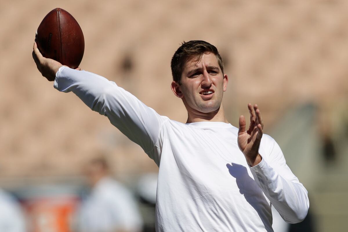 Josh Rosen Makes NFL Debut vs. Bears After Replacing Sam Bradford