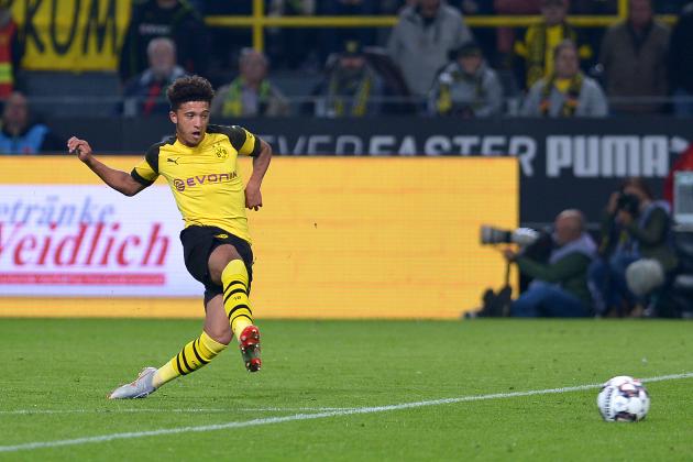 DORTMUND, GERMANY - SEPTEMBER 26: Jadon Sancho of Borussia Dortmund scores the team`s sixth goal during the Bundesliga match between Borussia Dortmund and 1. FC Nuernberg at Signal Iduna Park on September 26, 2018 in Dortmund, Germany. (Photo by TF-Images/Getty Images)