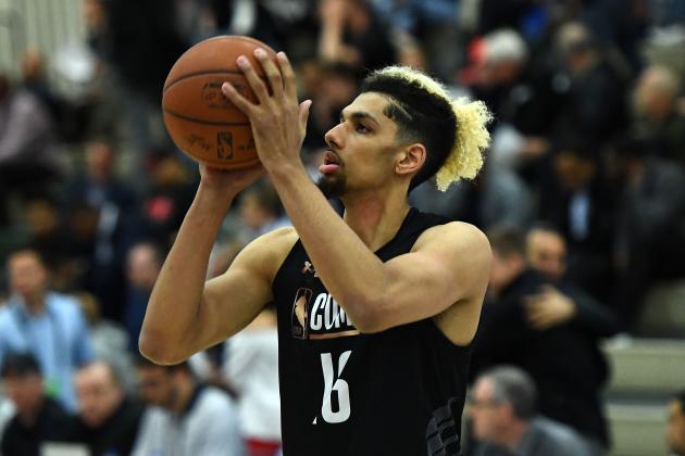 CHICAGO, IL - MAY 17:  Brian Bowen #16 participates in drills during Day One of the NBA Draft Combine at Quest MultiSport Complex on May 17, 2018 in Chicago, Illinois.  NOTE TO USER: User expressly acknowledges and agrees that, by downloading and or using this photograph, User is consenting to the terms and conditions of the Getty Images License Agreement.  (Photo by Stacy Revere/Getty Images)