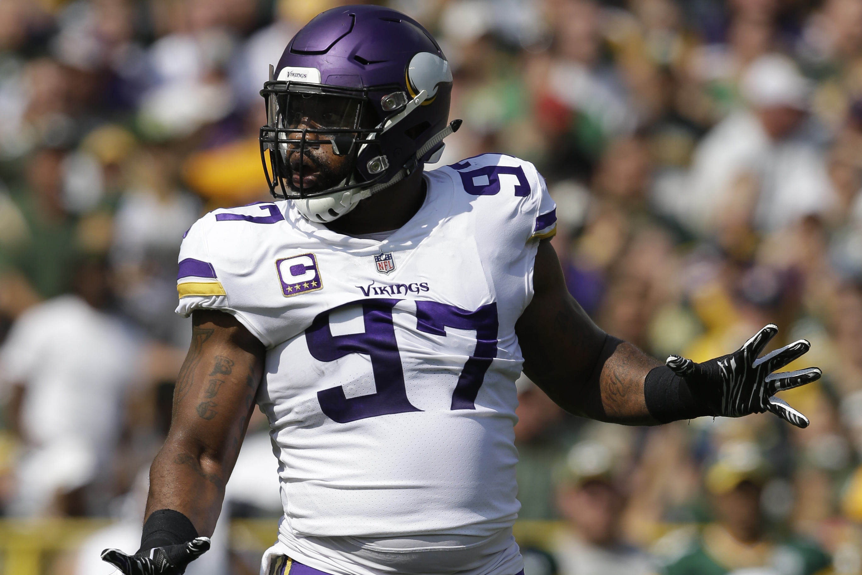 Formidable in the lineup or on the sideline, Everson Griffen invigorates  the Vikings' pass rush